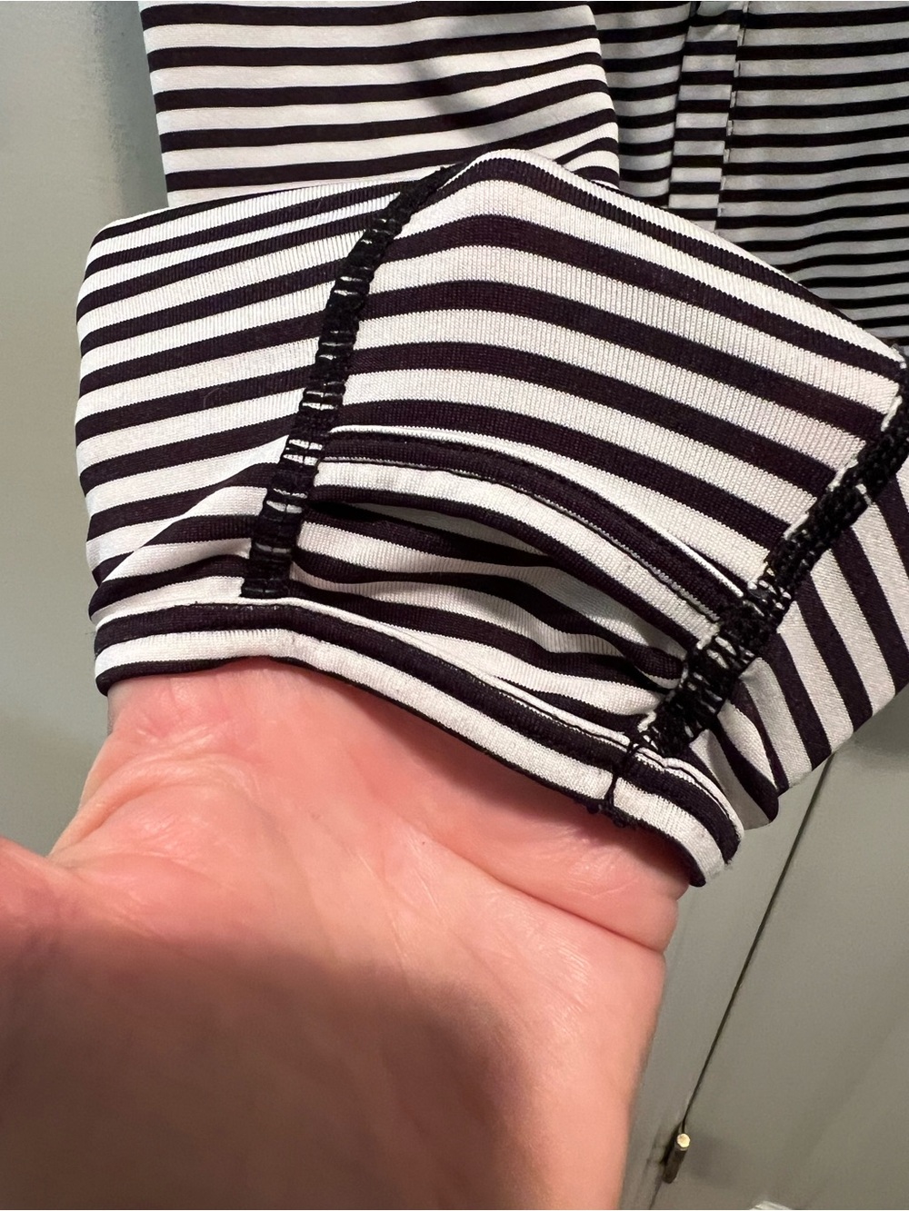Coolibar women’s sz L Black White Striped Hooded Pullover sun protection - Picture 5 of 9